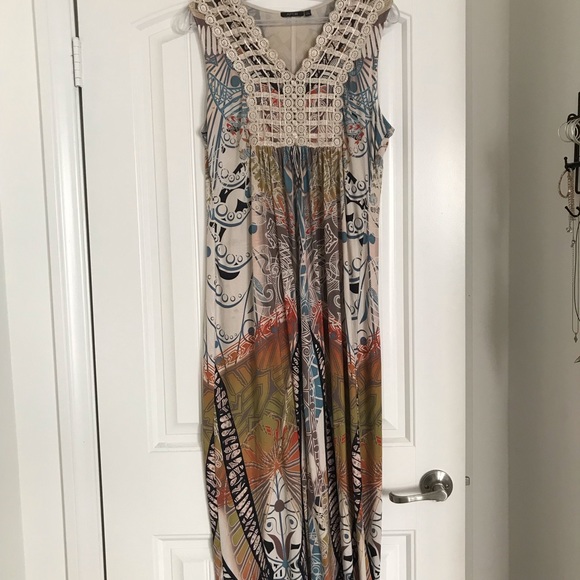 Apt. 9 Dresses & Skirts - Earth tone maxi dress Apt. 9 Dresses & Skirts - Earth tone maxi dress